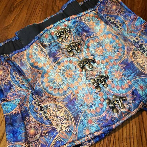 CUSTOM MADE CORSET - Picture 1 of 8